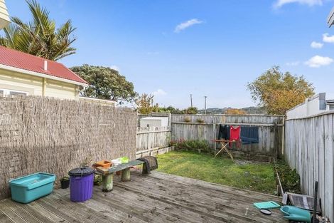 Photo of property in 35 Plunket Avenue, Petone, Lower Hutt, 5012