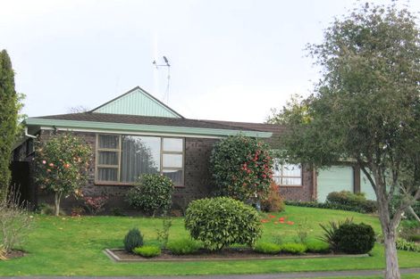 Photo of property in 13 Cattanach Street, St Andrews, Hamilton, 3200