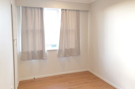 Photo of property in 5 James Street, Glenfield, Auckland, 0629