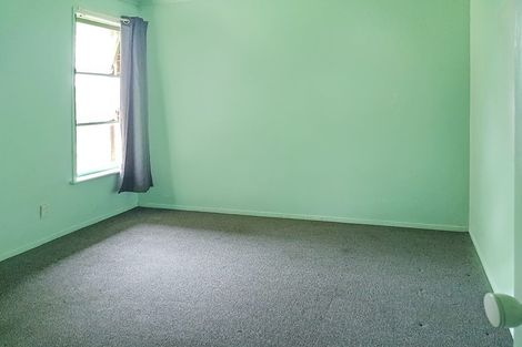 Photo of property in 23 Evans Road, Glen Eden, Auckland, 0602