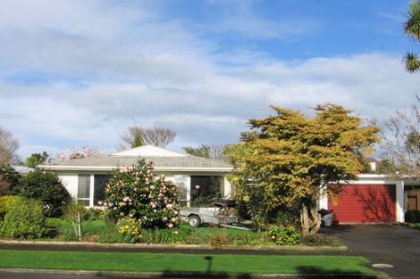 Photo of property in 3 Chilton Grove, Hokowhitu, Palmerston North, 4410