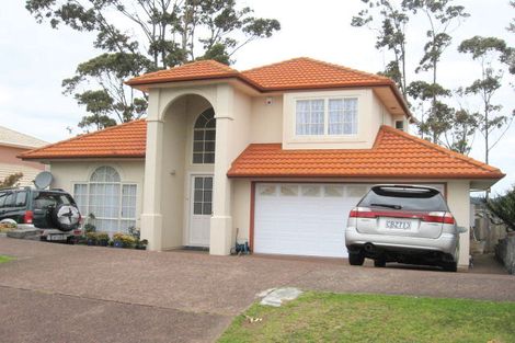 Photo of property in 113 Awaroa Road, Sunnyvale, Auckland, 0612