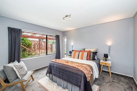 Photo of property in 1 Redwood Close, Paraparaumu, 5032