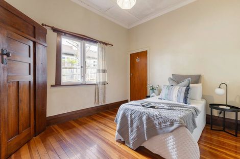 Photo of property in 8 Pembroke Lane, Hamilton Lake, Hamilton, 3204