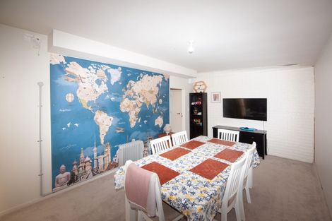 Photo of property in 44 Erlestoke Crescent, Churton Park, Wellington, 6037