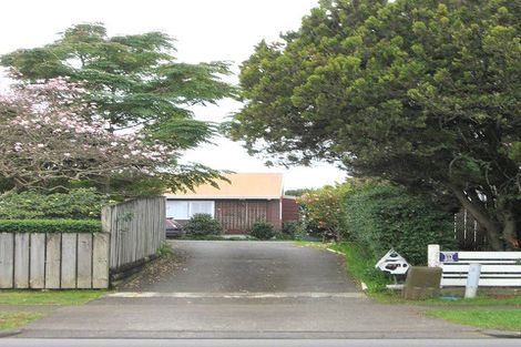 Photo of property in 1/93 Beach Road, Pahurehure, Papakura, 2113