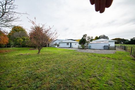 Photo of property in 698 Pohangina Road, Ashhurst, 4884