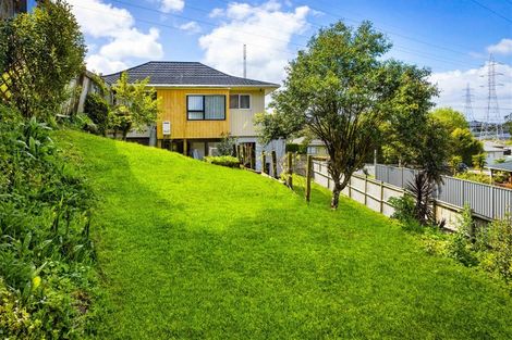 Photo of property in 1/323 Triangle Road, Massey, Auckland, 0614
