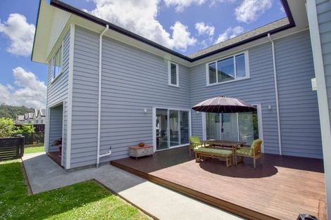 Photo of property in 17 Walter Ruddock Avenue, Kumeu, 0810
