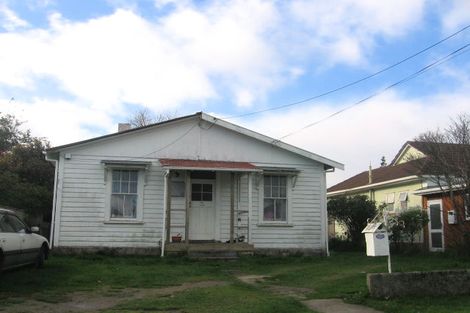 Photo of property in 5 Douglas Street, Waiwhetu, Lower Hutt, 5010