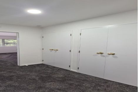 Photo of property in 37 Rakich Place, Henderson, Auckland, 0612