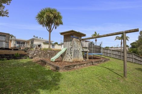 Photo of property in 28 Meldrum Street, Te Kamo, Whangarei, 0112