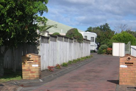 Photo of property in 8 Suncrest Drive, West Harbour, Auckland, 0618