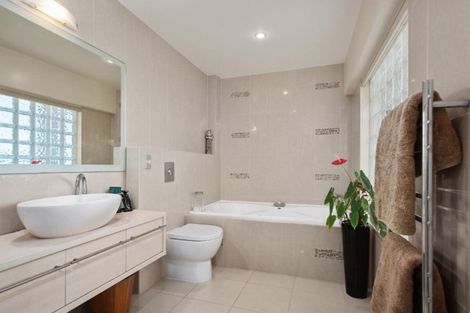 Photo of property in 189 Marine Parade, Mount Maunganui, 3116