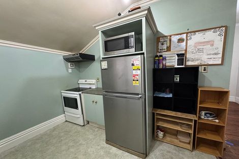 Photo of property in 4 Levy Street, Mount Victoria, Wellington, 6011