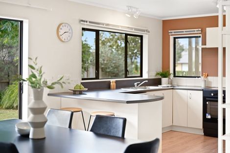 Photo of property in 15 Aldona Place, Fairview Downs, Hamilton, 3214