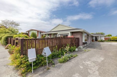 Photo of property in 5a Rolfe Place, Bishopdale, Christchurch, 8053