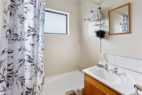 Photo of property in 17 Kitchener Street, Te Horo Beach, Otaki, 5581