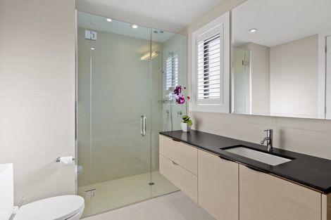 Photo of property in 2 Taramea Lane, Arrowtown, 9371