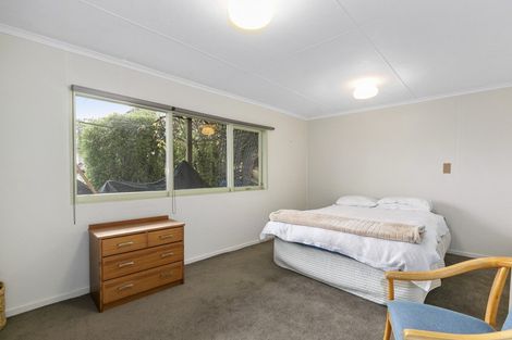 Photo of property in 26b Howard Street, Macandrew Bay, Dunedin, 9014