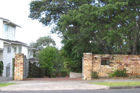 Photo of property in 2/23 Deep Creek Road, Waiake, Auckland, 0630
