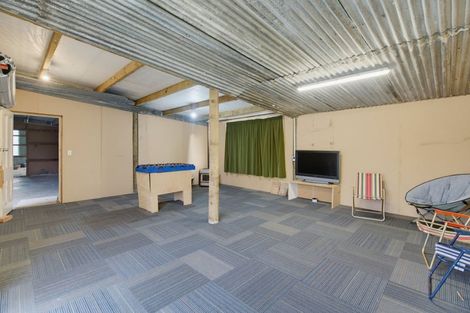 Photo of property in 30 Mccaughan Street, Browns, Winton, 9781