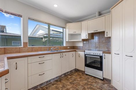 Photo of property in 19 Matapihi Road, Mount Maunganui, 3116