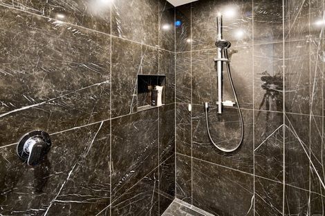 Photo of property in 5 Saint Francis Grove, Waterloo, Lower Hutt, 5011