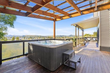 Photo of property in 68 Parkdale Drive, Aramoho, Whanganui, 4500