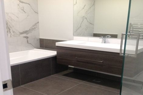 Photo of property in 60 Karepiro Drive, Stanmore Bay, Whangaparaoa, 0932