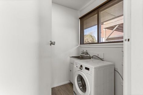 Photo of property in 80 Russley Road, Russley, Christchurch, 8042