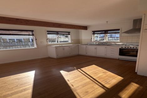 Photo of property in 8 Landscape Road, Pukekohe, 2120