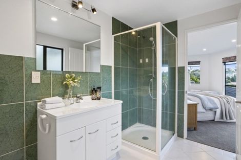 Photo of property in 1/8 Aotearoa Terrace, Murrays Bay, Auckland, 0630