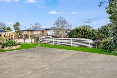 Photo of property in 99 Beerescourt Road, Beerescourt, Hamilton, 3200