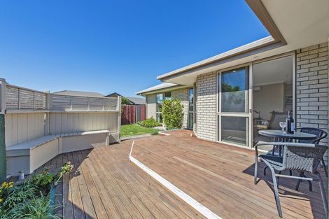 Photo of property in 5 Stanwood Grove, Darfield, 7510