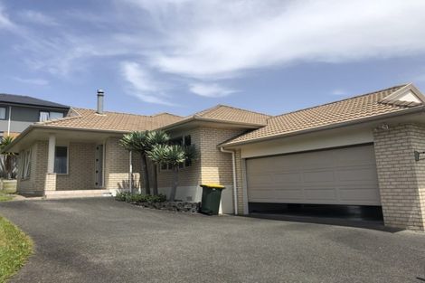 Photo of property in 24 Hercules Drive, Henderson, Auckland, 0612