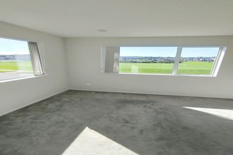 Photo of property in 75 Rosewell Crescent, Flat Bush, Auckland, 2019