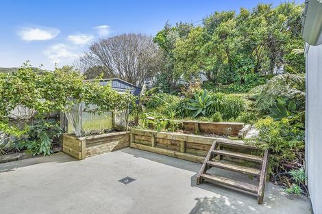 Photo of property in 2b Browns Drive, Waihi Beach, 3611