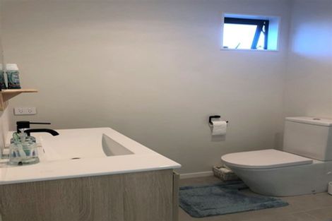 Photo of property in 52a Waipani Road, Te Atatu Peninsula, Auckland, 0610