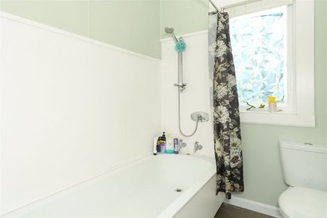 Photo of property in 5 Aranui Avenue, Waitarere Beach, Levin, 5510