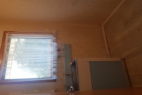 Photo of property in 22 Woodend Road, Woodend, 7610