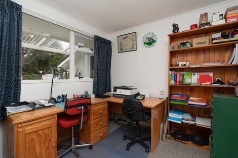 Photo of property in 9 Lesley Grove, Waikanae, 5036
