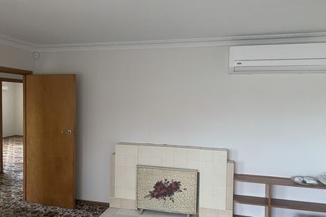 Photo of property in 42 Sunnyside Crescent, Papatoetoe, Auckland, 2025