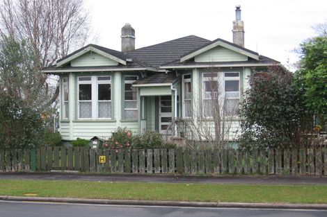 Photo of property in 35 Rimu Street, Maeroa, Hamilton, 3200