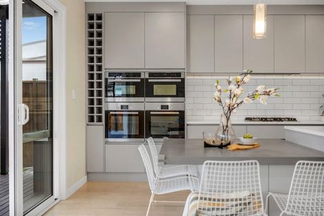 Photo of property in 61 Donegal Park Drive, Flat Bush, Auckland, 2019