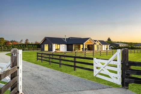 Photo of property in 14 Beal Place, Swannanoa, 7692