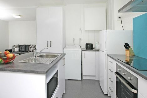 Photo of property in 17a Seatoun Heights Road, Miramar, Wellington, 6022