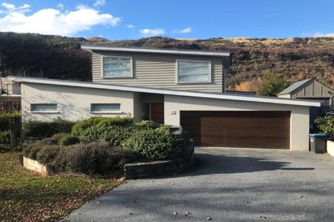 Photo of property in 55 Centennial Avenue, Arrowtown, 9302