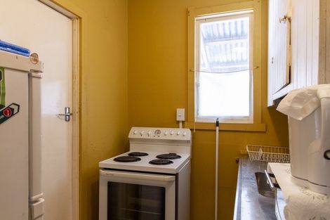 Photo of property in 12a Smale Terrace, Hospital Hill, Napier, 4110