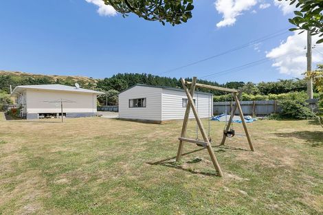 Photo of property in 19 Cardiff Crescent, Cannons Creek, Porirua, 5024